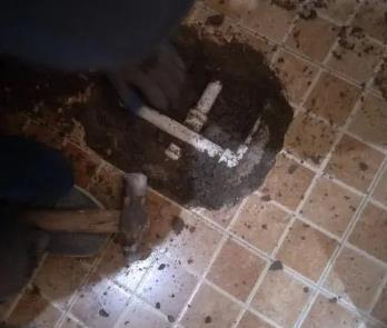 图木舒克卫生间漏水维修公司为您分享下卫生间渗水如何处理及注意事项